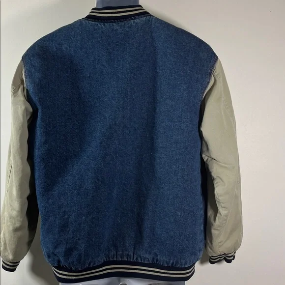 Faded Glory Authentic Blue Jeans Jacket Boys Size XL
Quilted Lining Snap Front - Picture 7 of 10